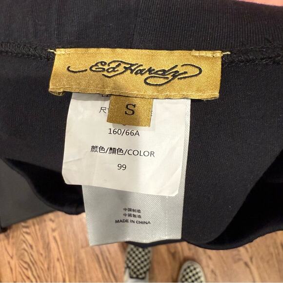 Ed Hardy Black Leggings with Skull and Floral Design Size Small - Picture 4 of 4